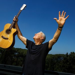 Tommy Emmanuel CGP photo credit Luciciano Viti