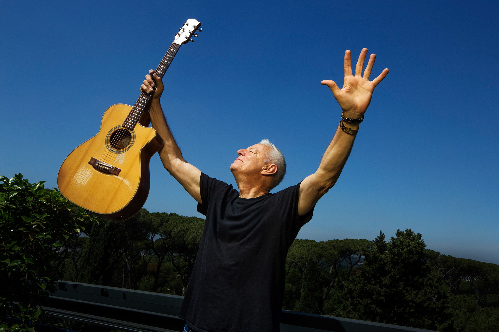 Tommy Emmanuel CGP photo credit Luciciano Viti
